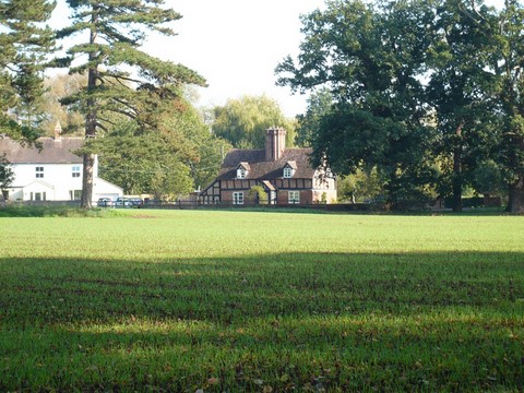 View towards the village from Hartlebury Castle drive